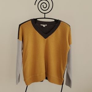 Moral Fiber * V-neck color block slight crop sweater